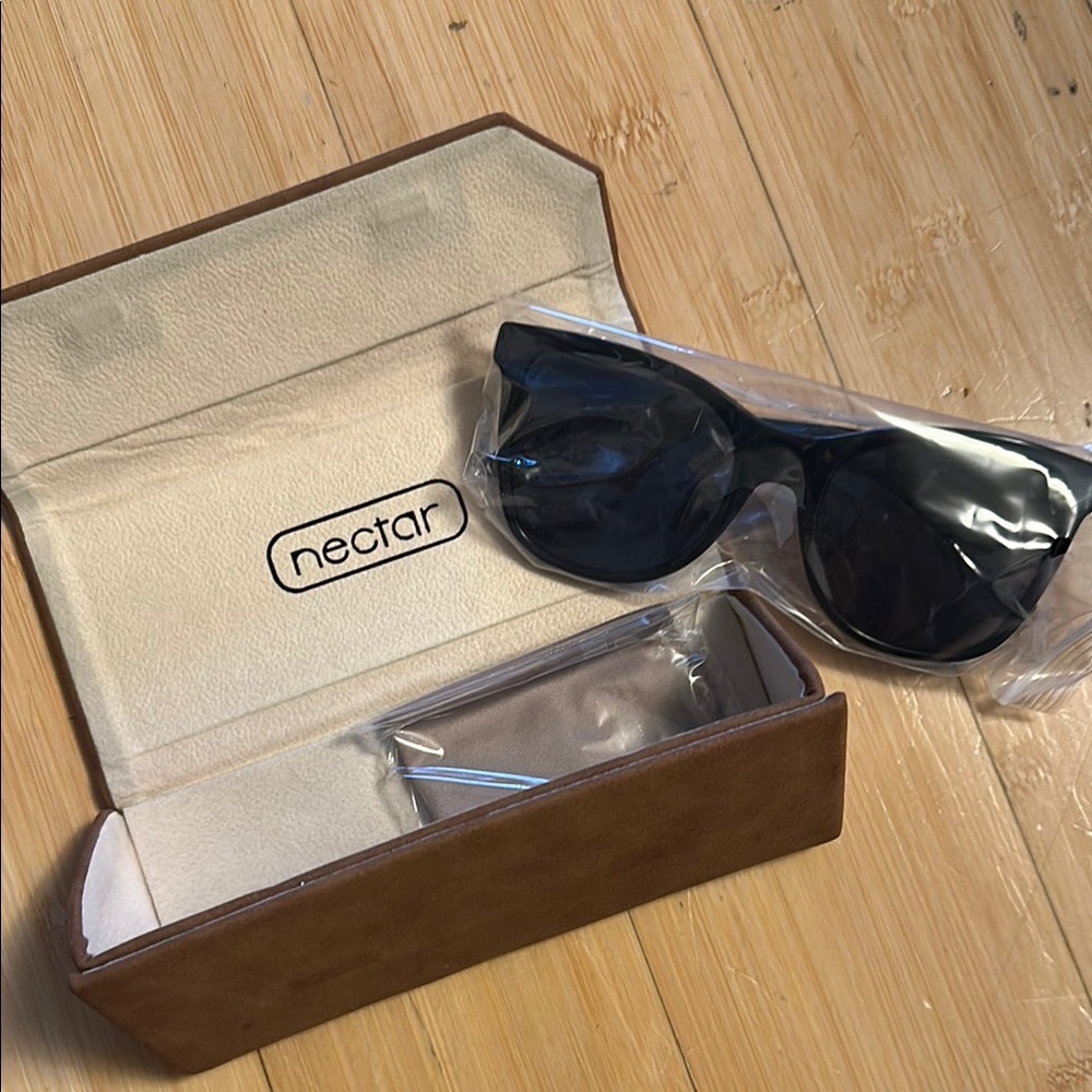 nectar - Black Sunglasses